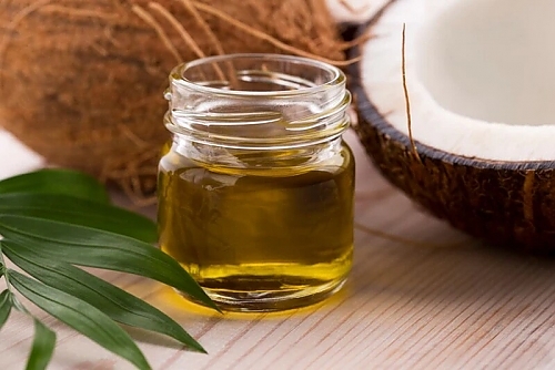 iStock-493615755_coconut_oil_resize1